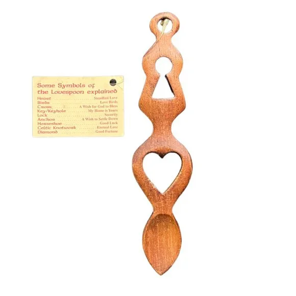 Vintage NWT Welsh Hand-Carved Lovespoon & 100% Cotton Printed Tea Towel Set - Picture 3 of 10